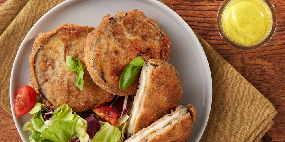 Ricetta Medaglioni di melanzane con salsiccia piccante e provola